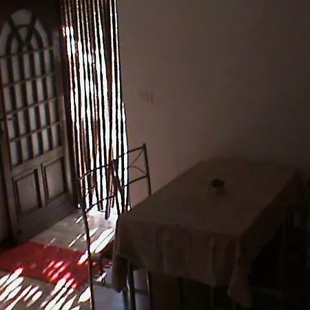 Apartament Tony Peroj